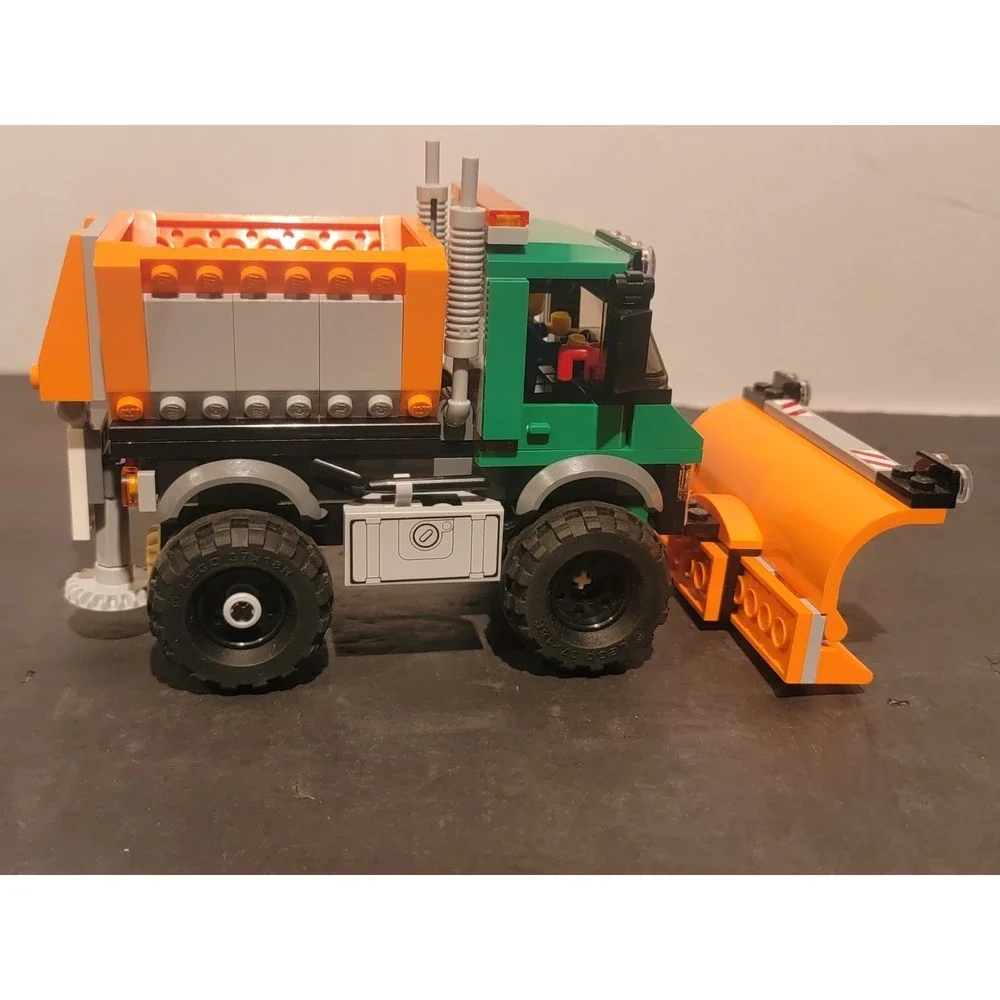 LEGO City 60083 Snowplow Truck Used 100% Complete No Box Or Instructions